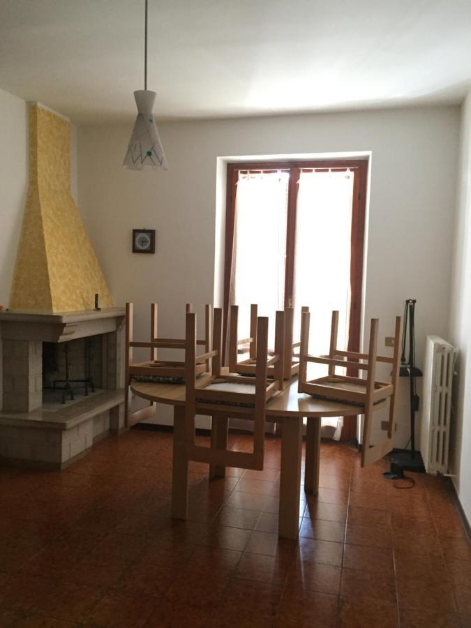 Appartamento Giacomo Leopardi Piobbico Exteriör bild